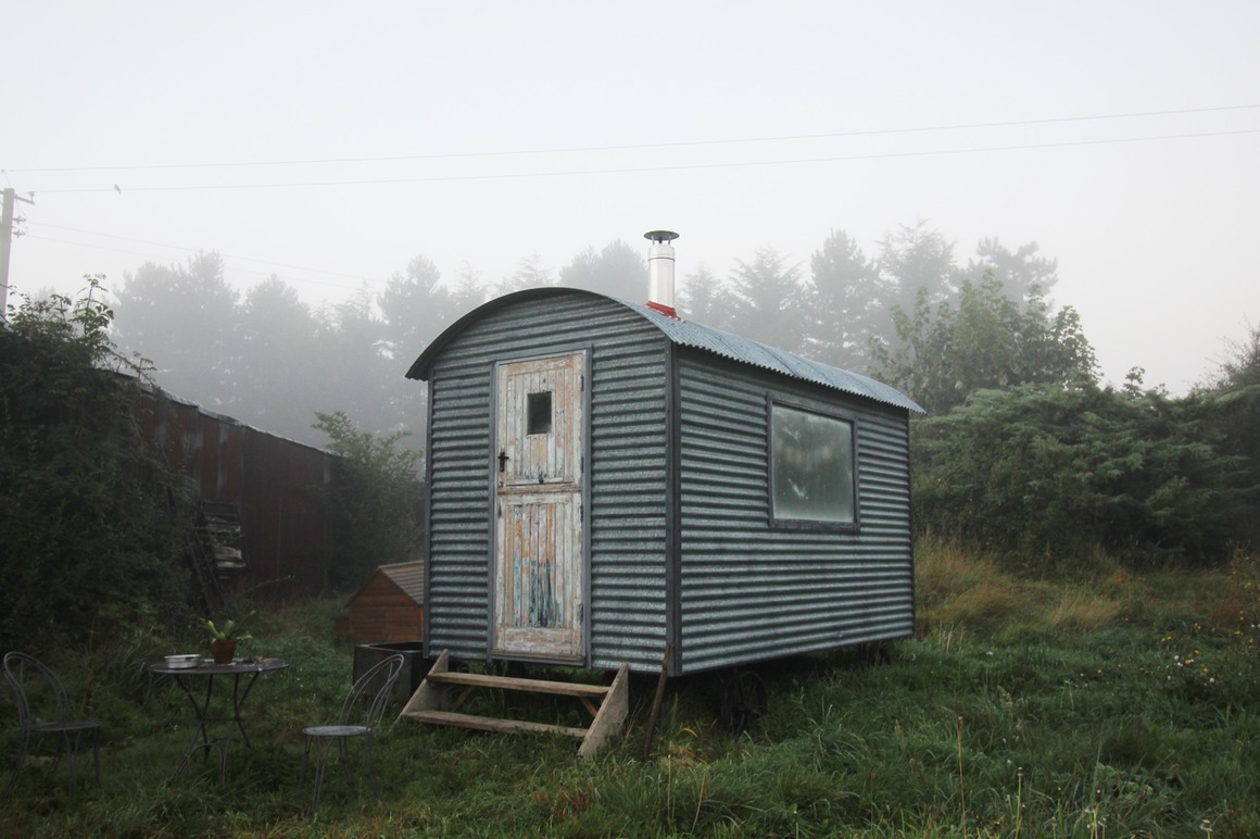 bespoke office studeo bedroom.JPG